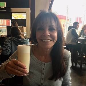Meet your Posher, Candice